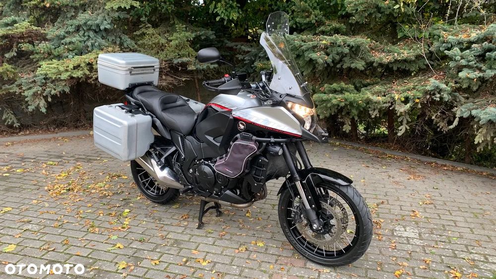 Honda VFR - 3