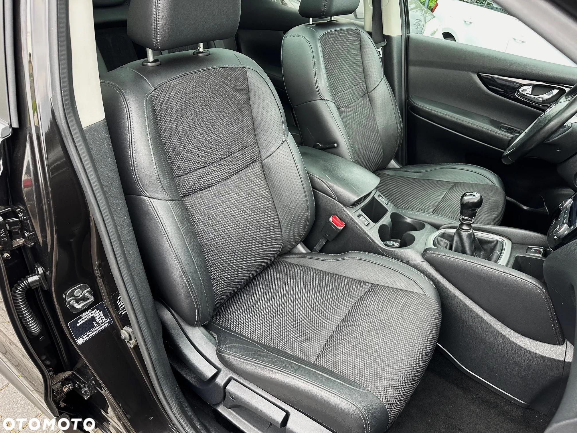 Nissan Qashqai 1.6 DIG-T Tekna+ - 15