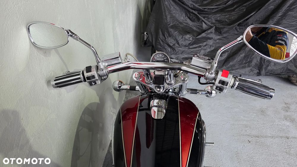 Suzuki Intruder - 13