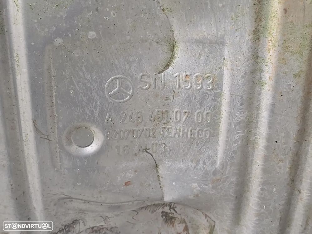 Panela de escape Mercedes CLA / GLA W117 W246 2014– A2464910700 - 4