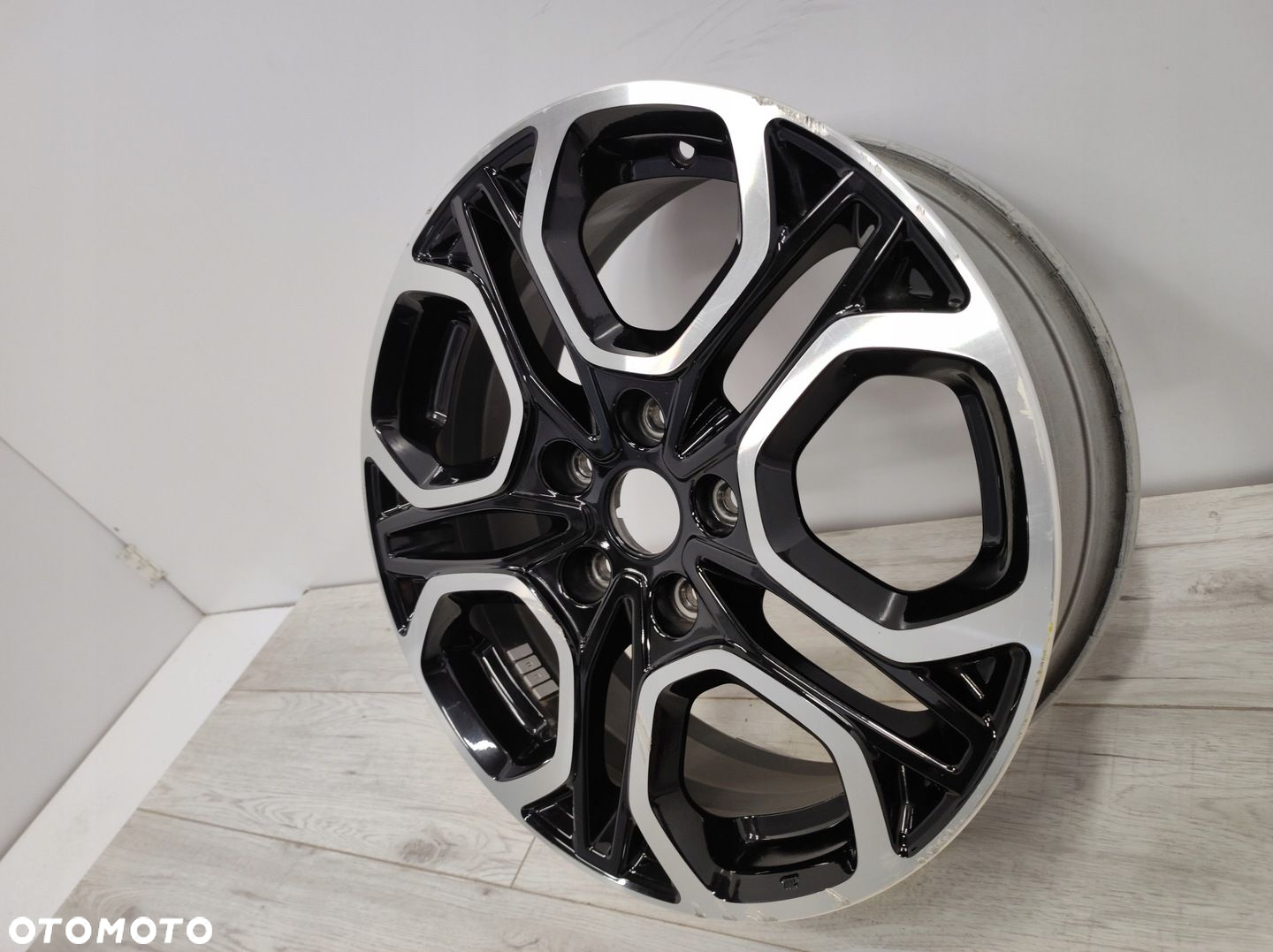 FELGA SUZUKI SWIFT VITARA 6,5x17 ET 50 SD24W3 - 8
