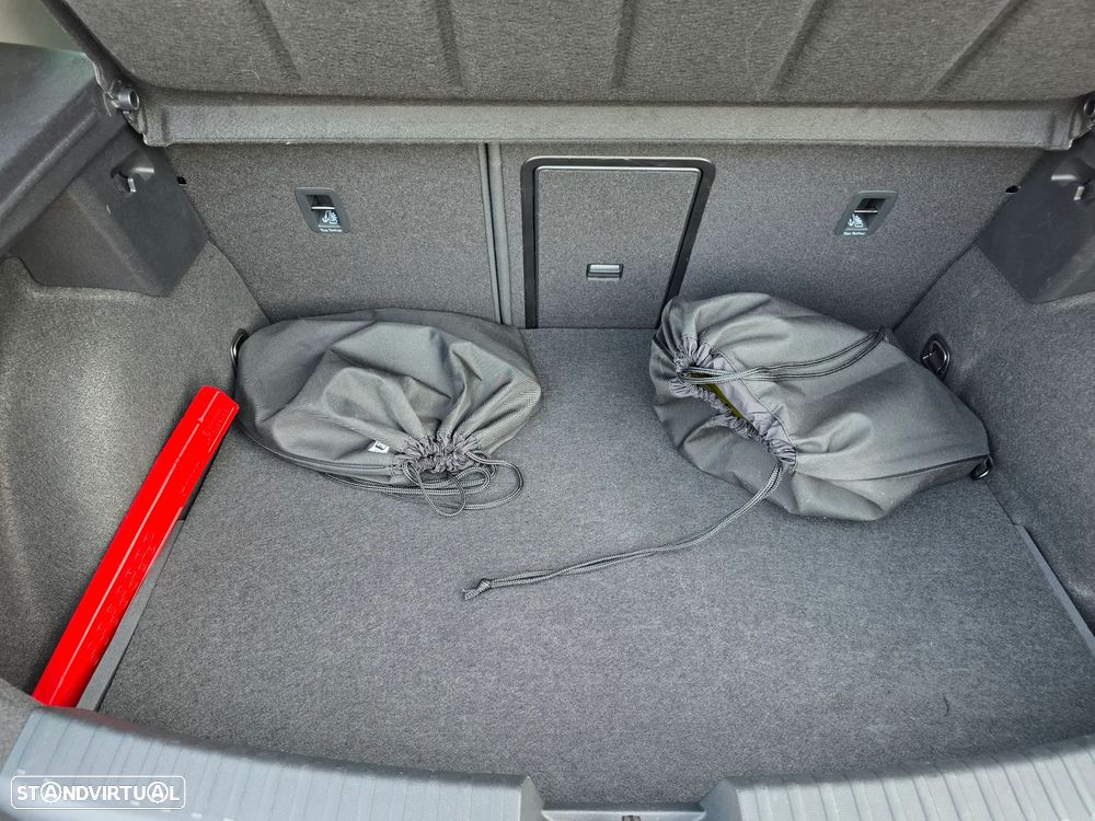 SEAT Leon 1.4 e-Hybrid FR DSG - 33