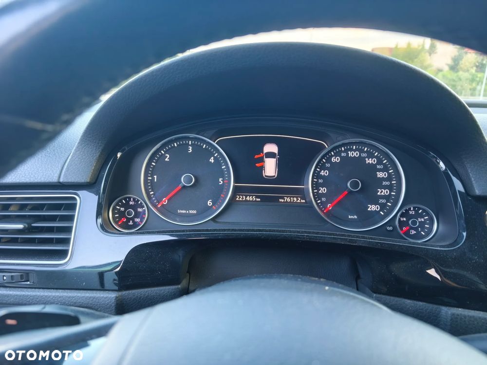 Volkswagen Touareg 3.0 V6 TDI 4XMot BMT - 10