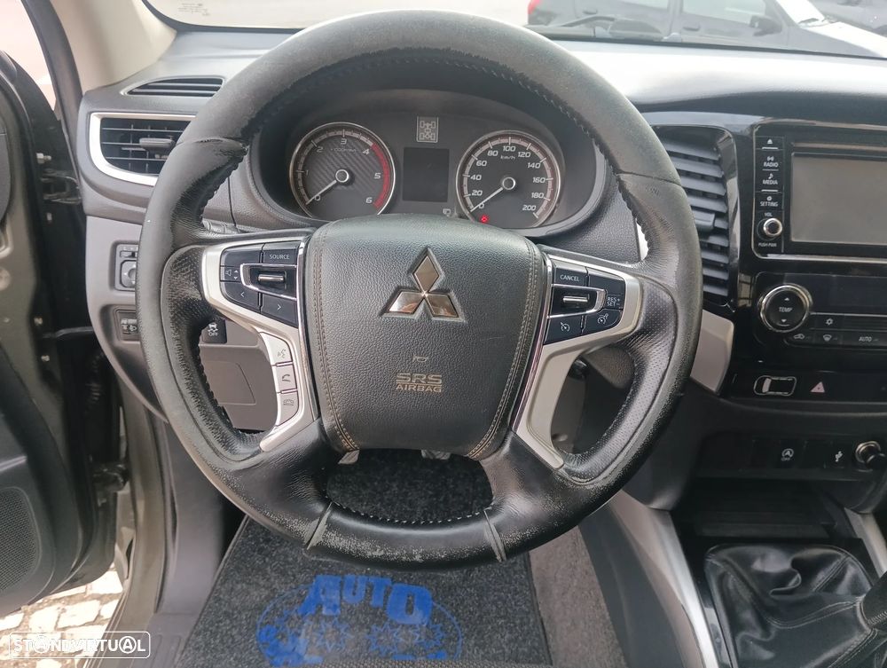 Mitsubishi L200 2.4 DI-D CD Instyle Strakar 4WD - 8