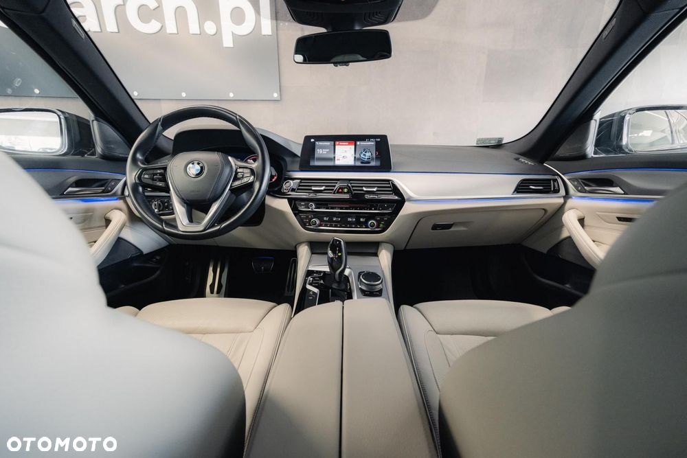 BMW Seria 5 540i xDrive M Sport sport - 11
