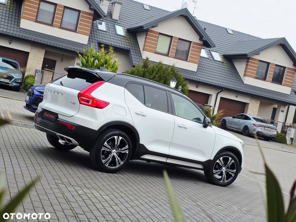 Volvo XC 40 T3 Geartronic RDesign - 32