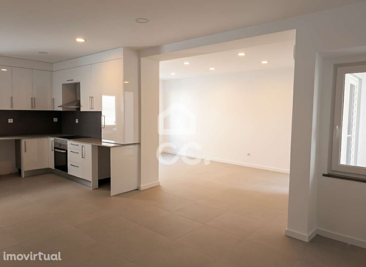 Apartamento, 105,89 m², Abrantes (São Vicente e São João) e Alferrarede - Grande imagem: 2/26