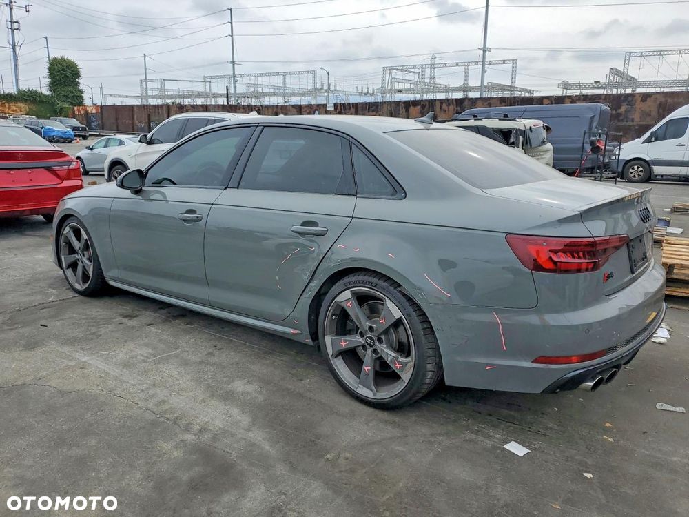 Audi S4 Limousine - 3