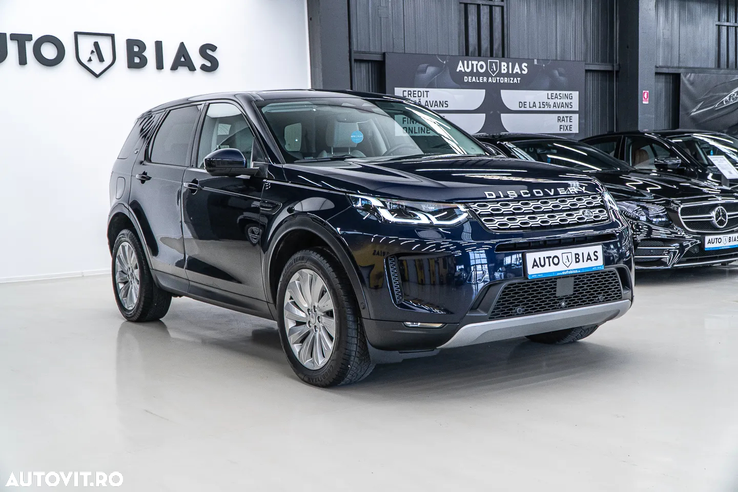 Land Rover Discovery Sport 2.0 D200 MHEV SE - 3