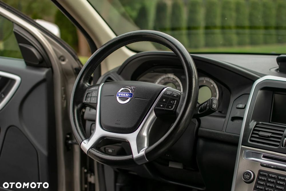 Volvo XC 60 - 35