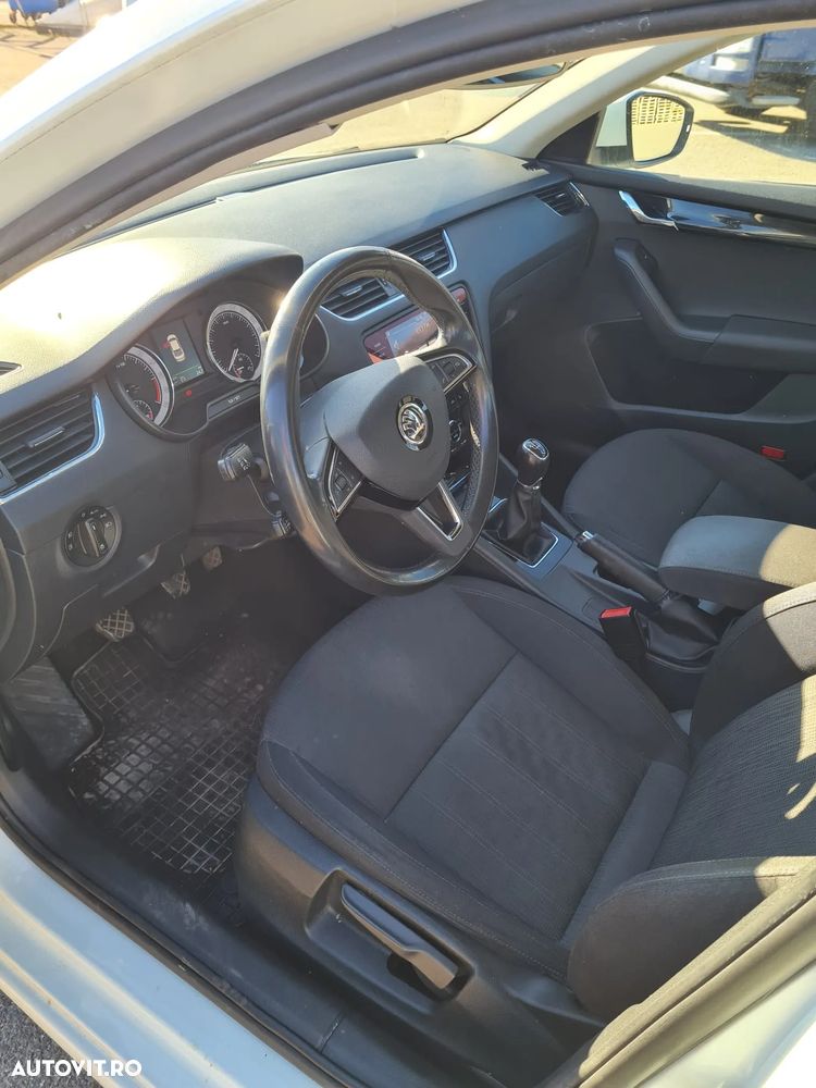 Skoda Octavia - 7