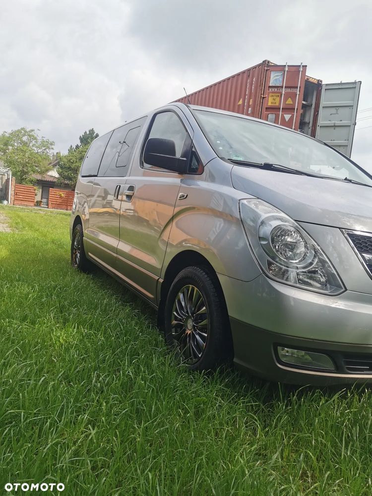 Hyundai H-1 - 2
