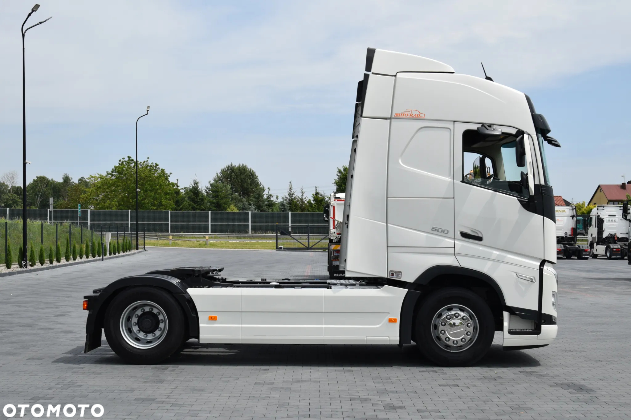 Volvo FH500 / EURO 6 / NOWY MODEL / KLIMATYZACJA POSTOJOWA / ACC / LEDY / 2 ZBIORNIKI / FULL SPILERY / 2023 / NISKI PRZEBIEG / SERWISOWANY / SPROWADZONY - 4