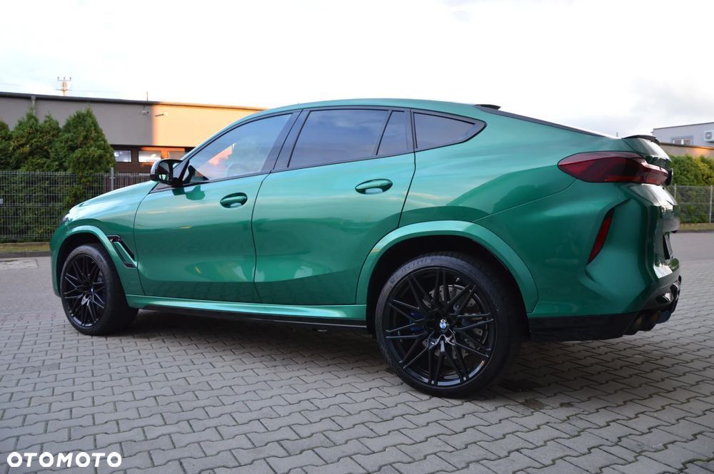 BMW X6M - 16