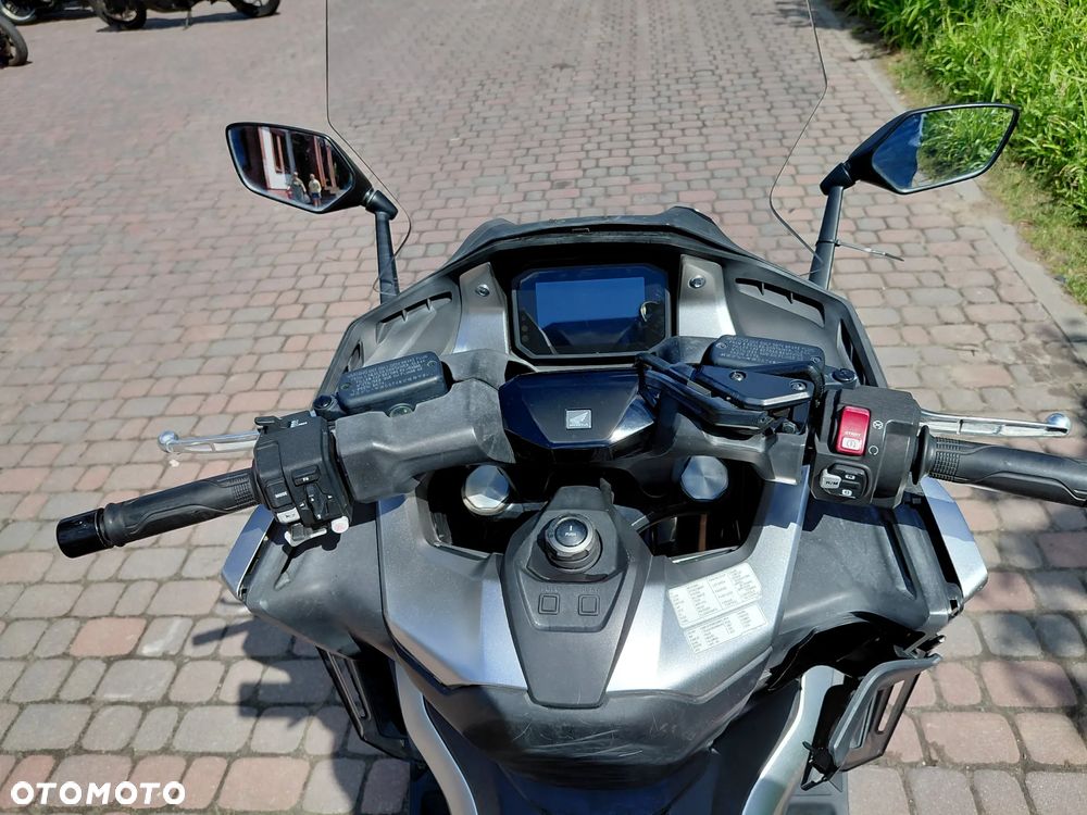 Honda NSS - 13