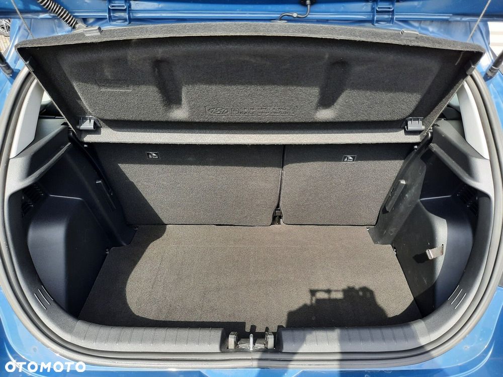 Hyundai i20 1.2 Modern - 33