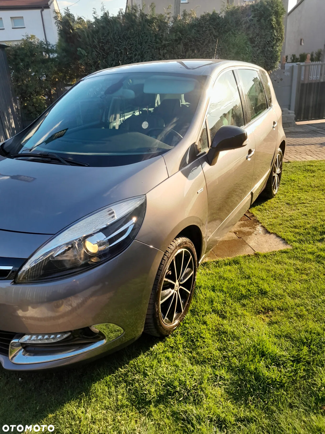 Renault Scenic ENERGY TCe 130 BOSE EDITION - 2