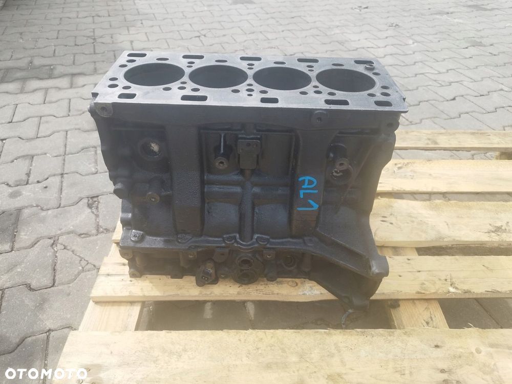 BLOK SILNIKA SILNIK NOMINALNY MASTER MOVANO INTERSTAR 2.5 DCI G9U - 1