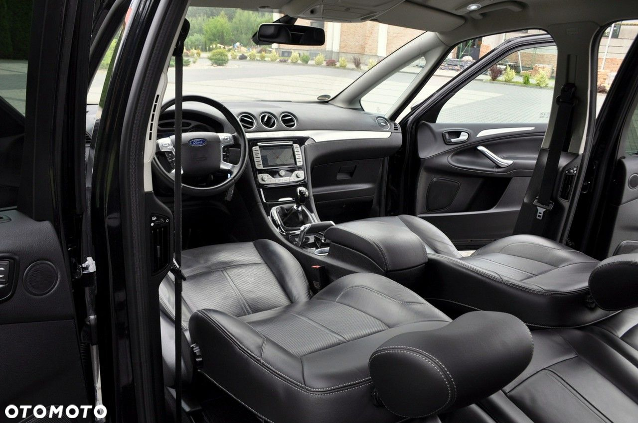 Ford S-Max - 29