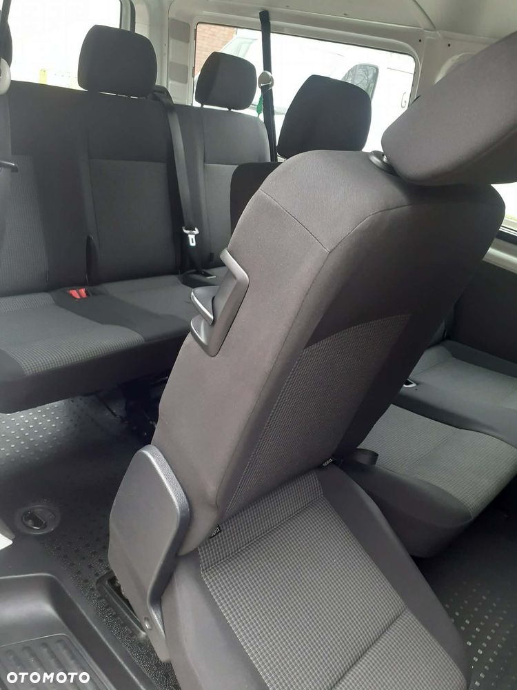 Volkswagen Transporter Kombi L2H1 - 6