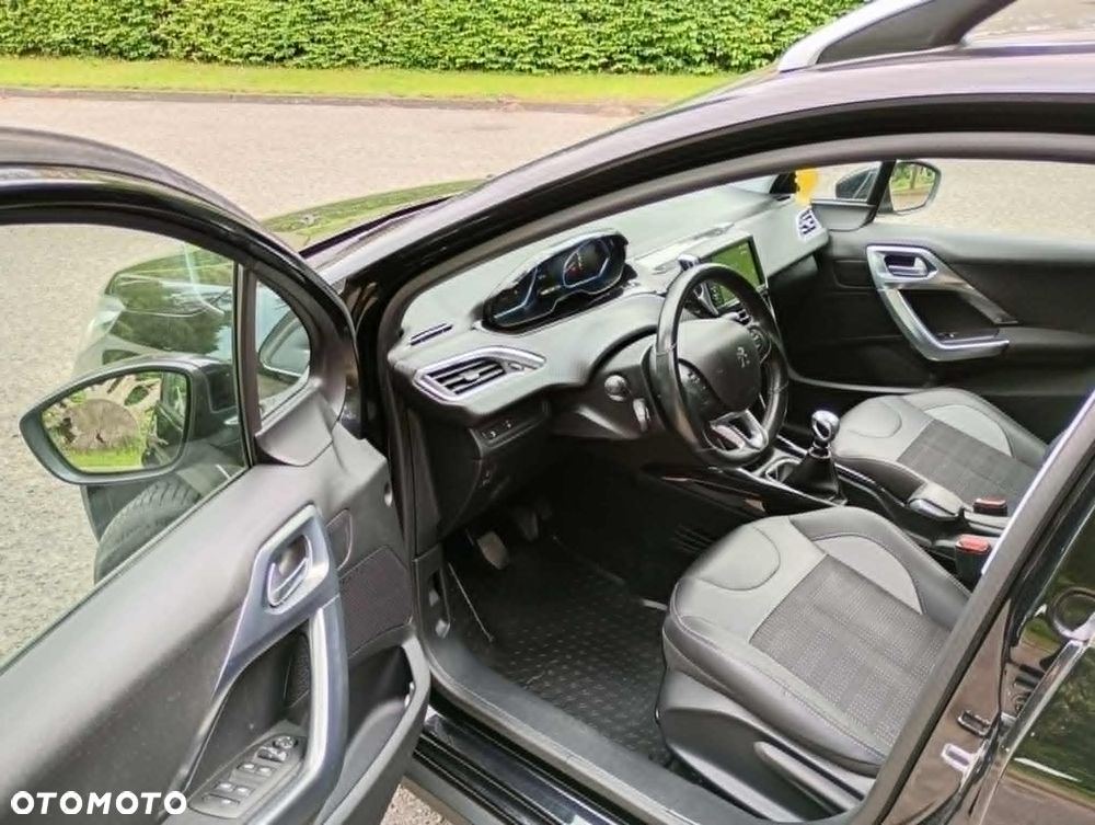 Peugeot 2008 BlueHDi 100 Allure - 10