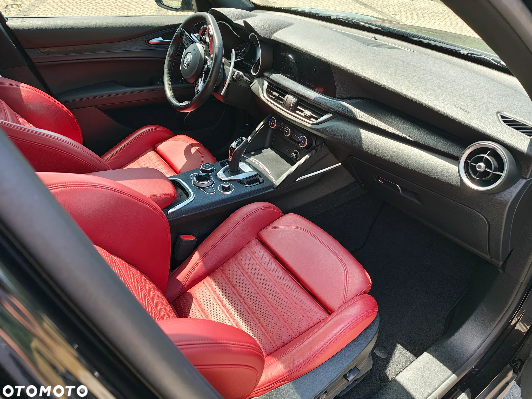 Alfa Romeo Stelvio 2.0 Turbo 16V AT8-Q4 Sprint - 31