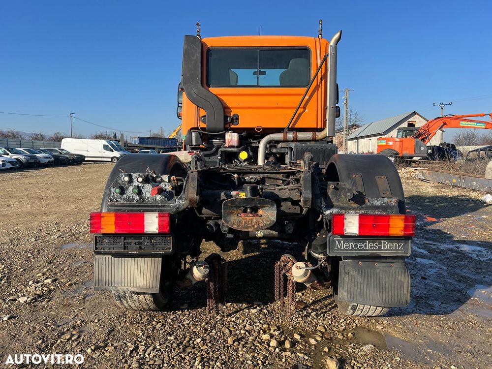 Mercedes-Benz U400 - 8