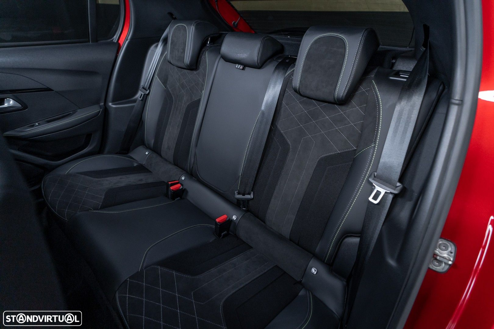 Peugeot 208 1.2 PureTech GT Line - 29