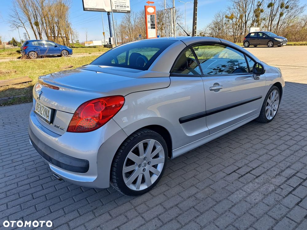Peugeot 207 CC - 6
