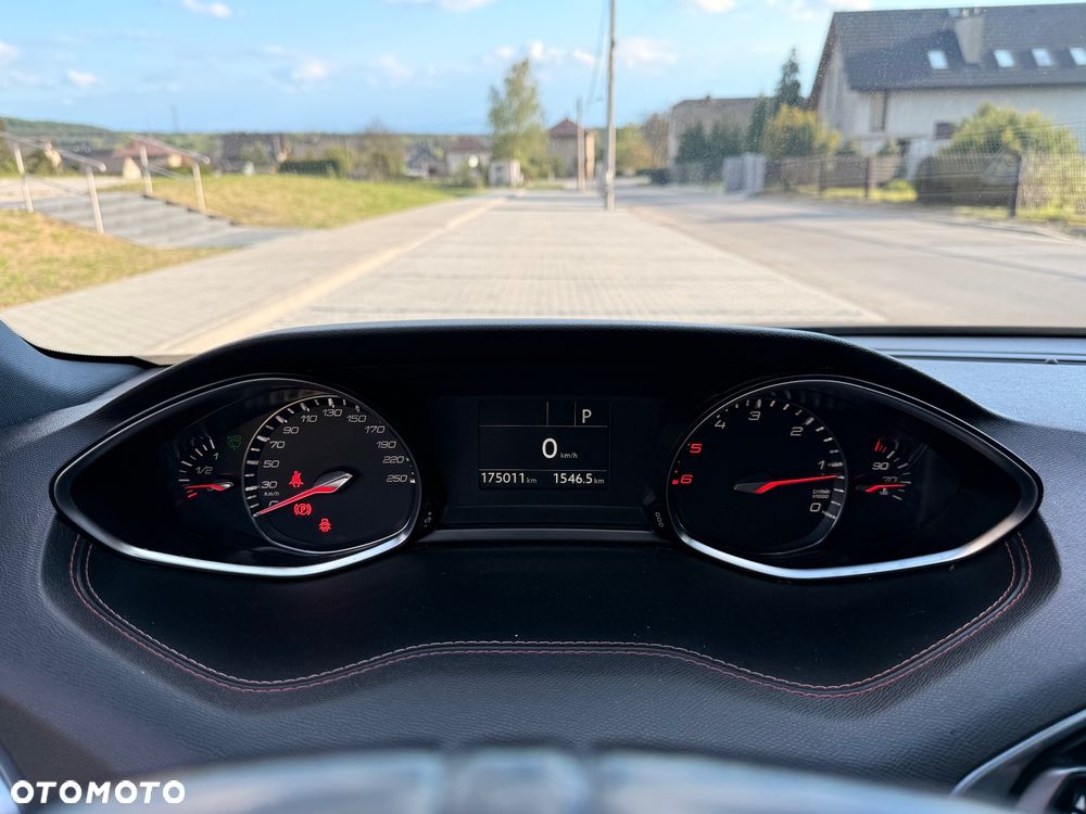 Peugeot 308 1.5 BlueHDi GT S&S EAT8 - 34