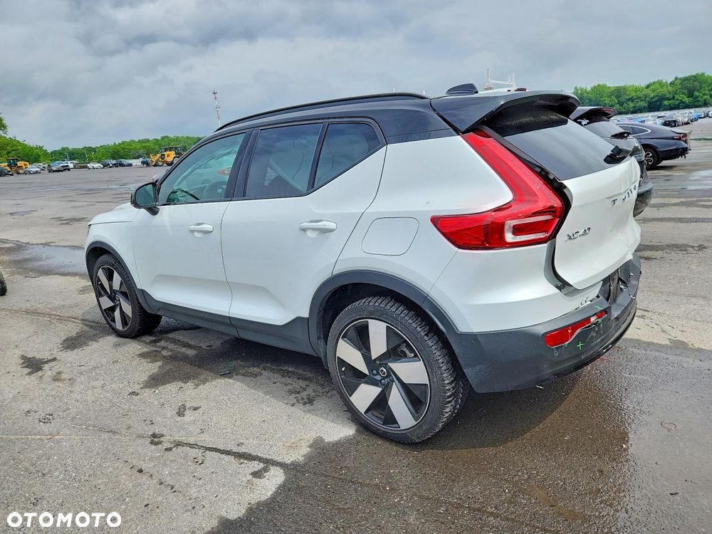 Volvo XC 40 - 3