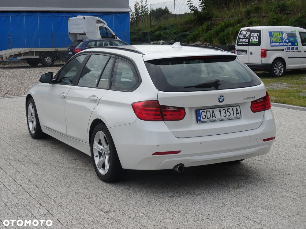 BMW Seria 3 318d - 10