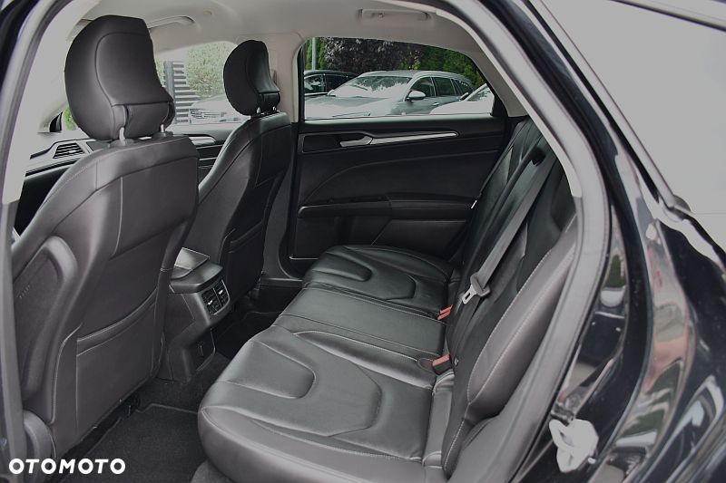 Ford Mondeo 2.0 Hybrid Titanium - 22