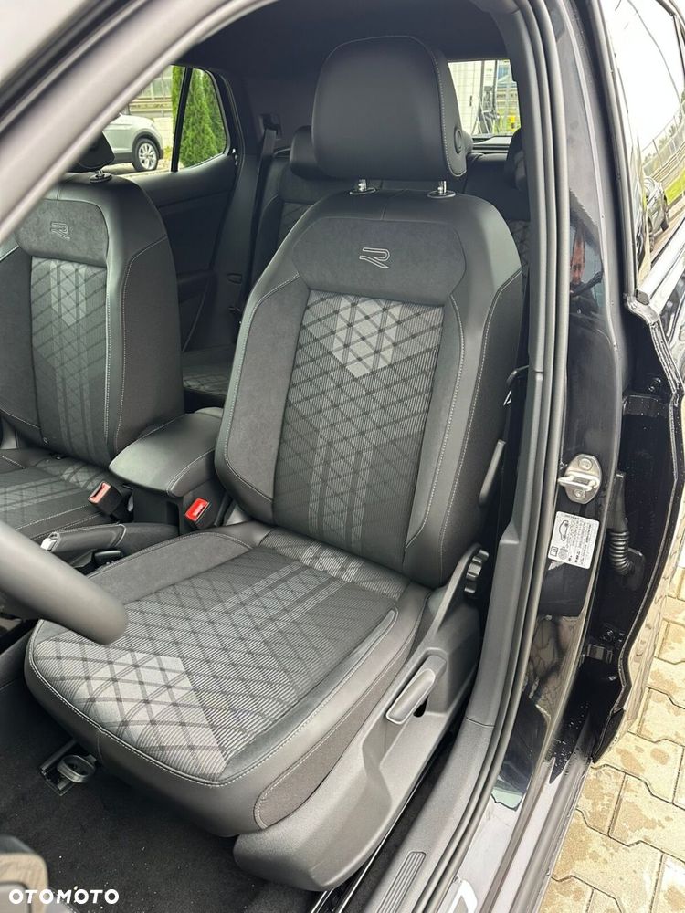 Volkswagen T-Cross 1.0 TSI R-Line Plus DSG - 11