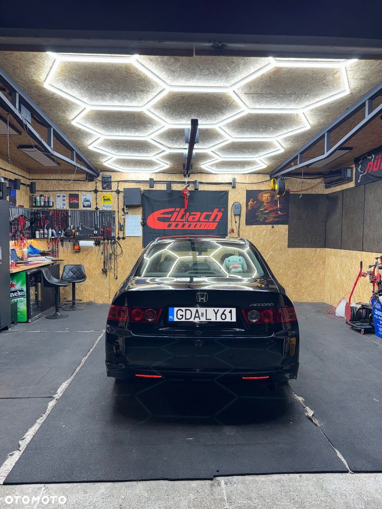 Honda Accord 2.0 Executive - 15