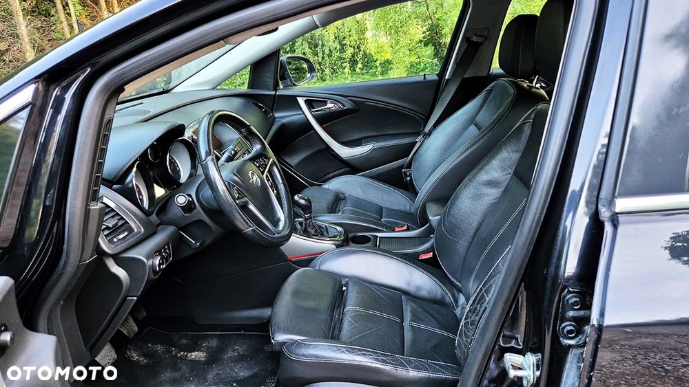 Opel Astra 1.6 Turbo Innovation - 31