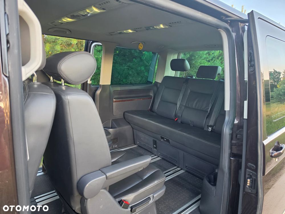 Volkswagen Multivan - 8