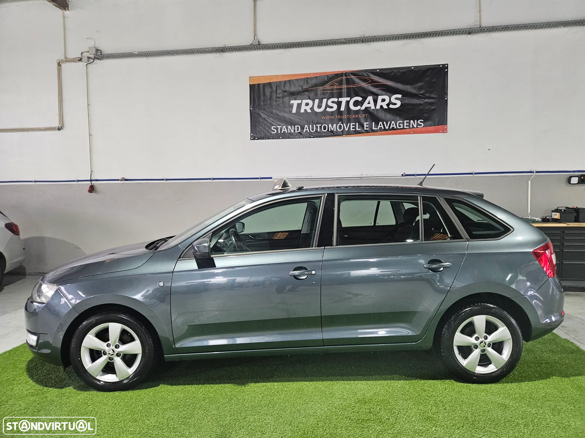 Skoda Rapid Spaceback 1.2 TSi Ambition - 4