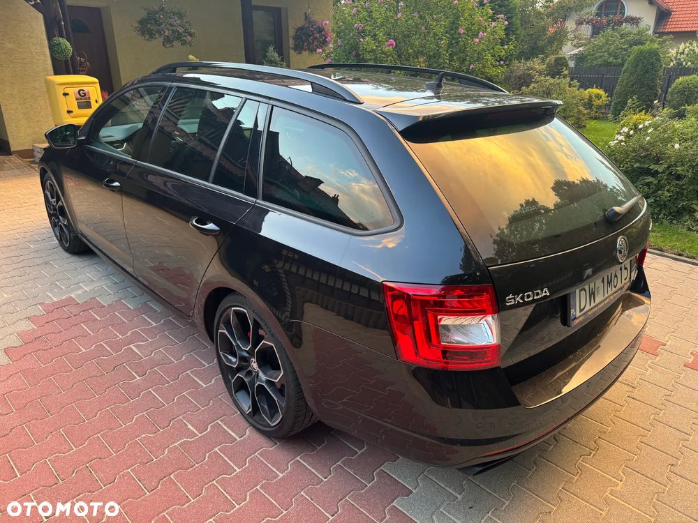 Skoda Octavia 2.0 TSI RS DSG - 9