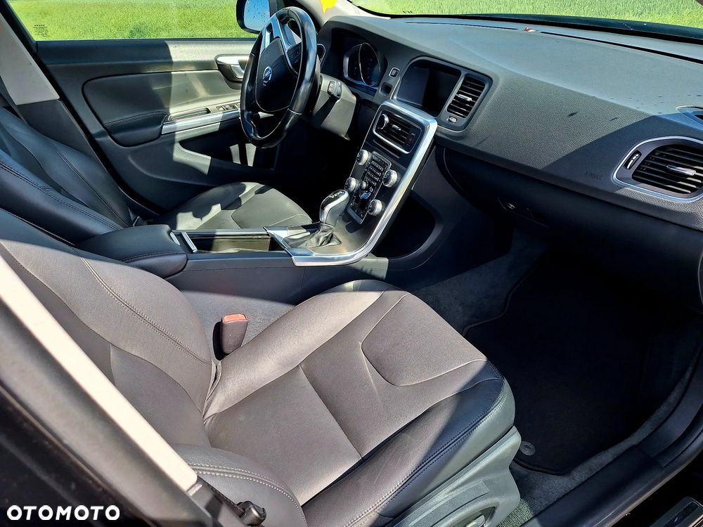 Volvo V60 - 25