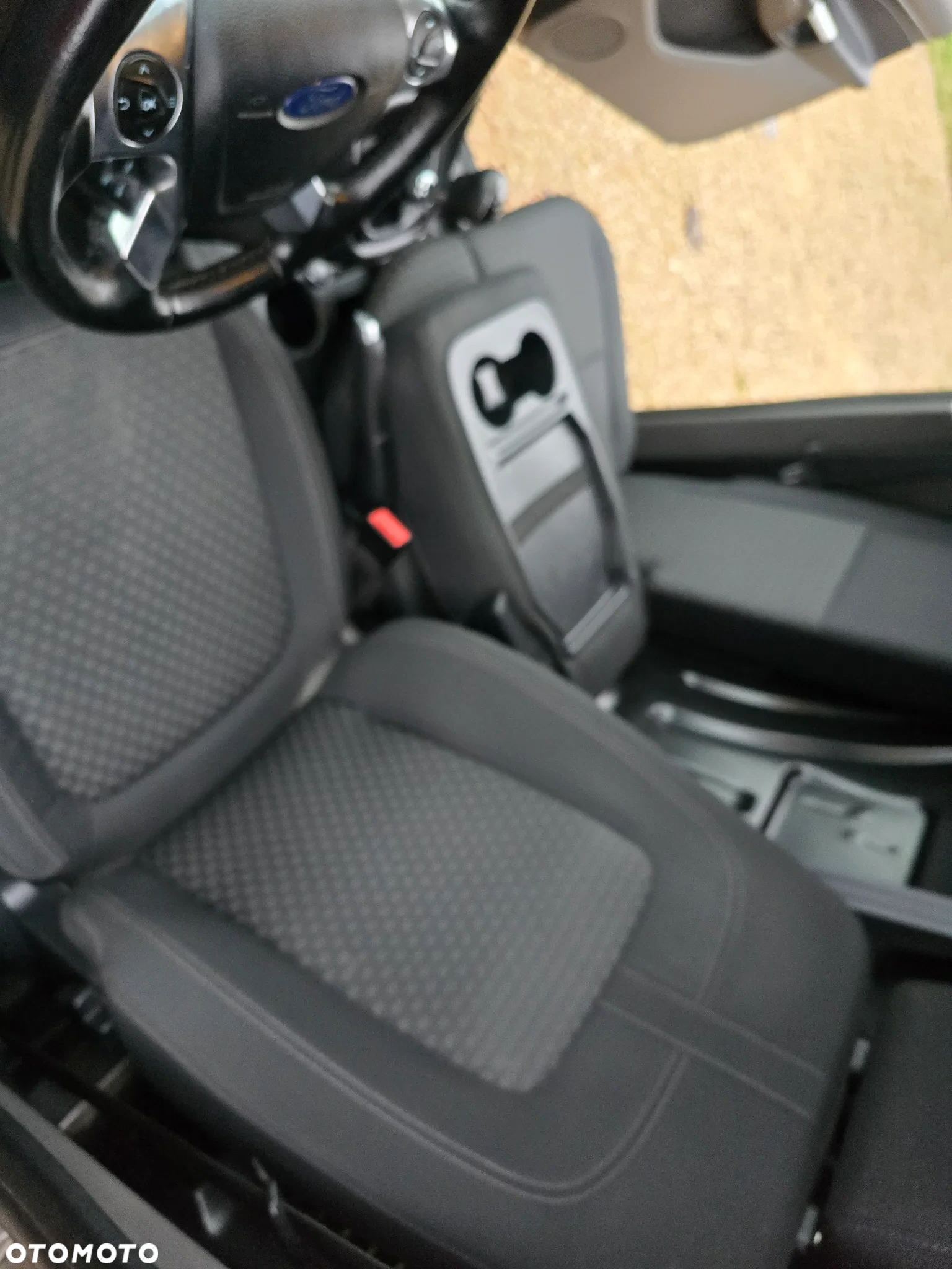 Ford TRANSIT CONNECT - 11