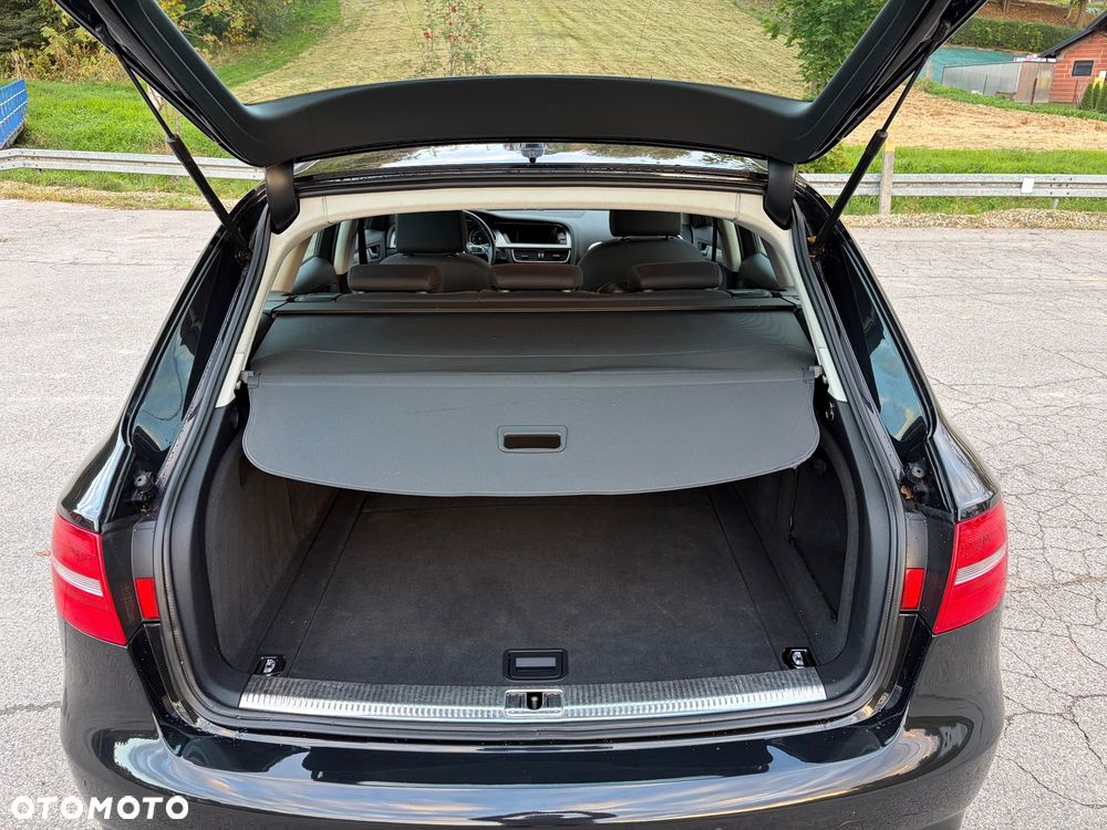 Audi A4 Avant 2.0 TDI Quattro - 37