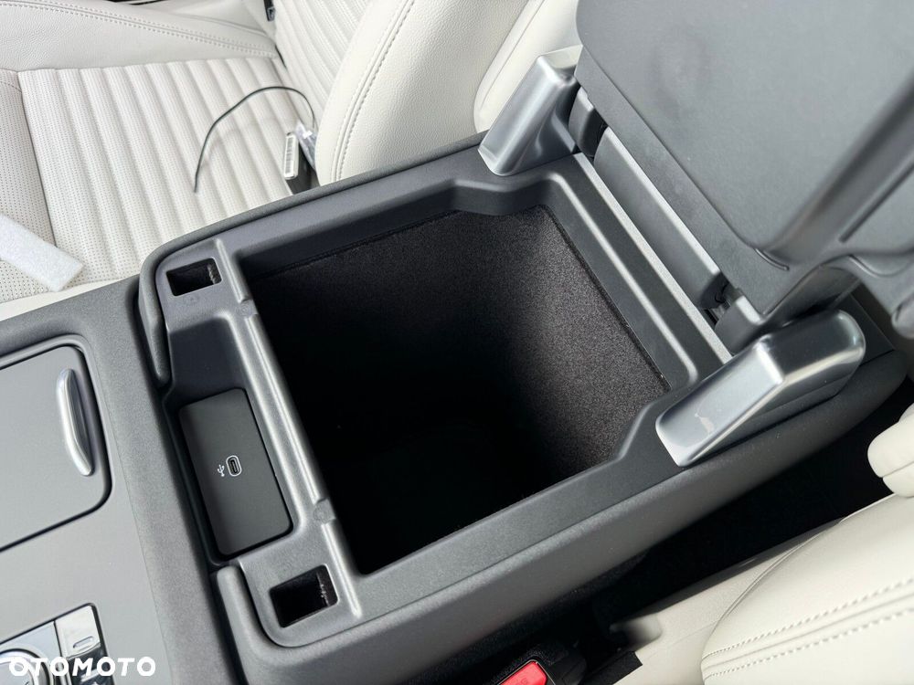 Land Rover Discovery - 31