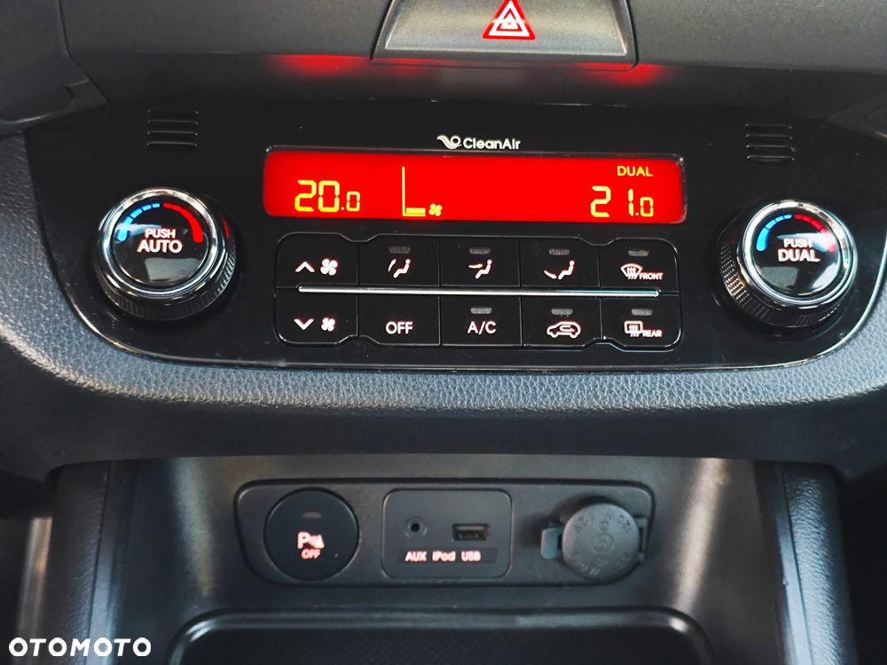 Kia Sportage 1.7 CRDI 2WD Attract - 21