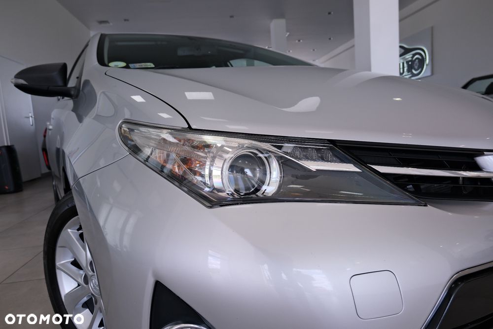 Toyota Auris - 4
