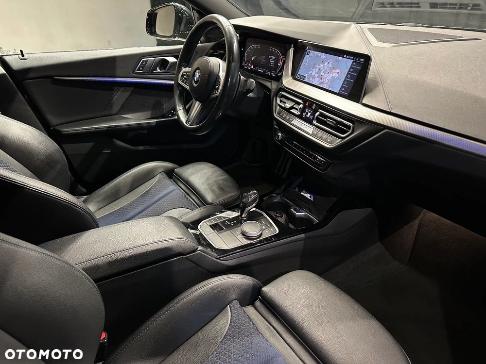 BMW Seria 2 218i M Sport - 11