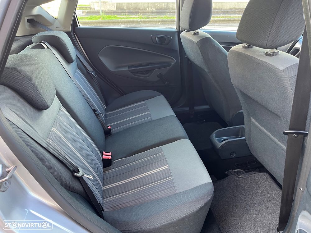 Ford Fiesta 1.4 TDCI Ambiente - 13