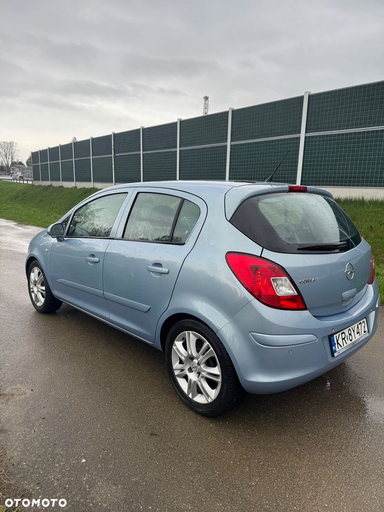 Opel Corsa 1.4 16V Enjoy - 9