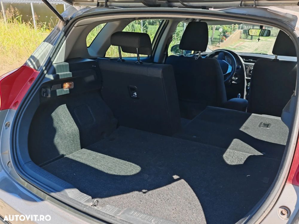 Toyota Auris 1.3 Dual VVT-i Terra - 27