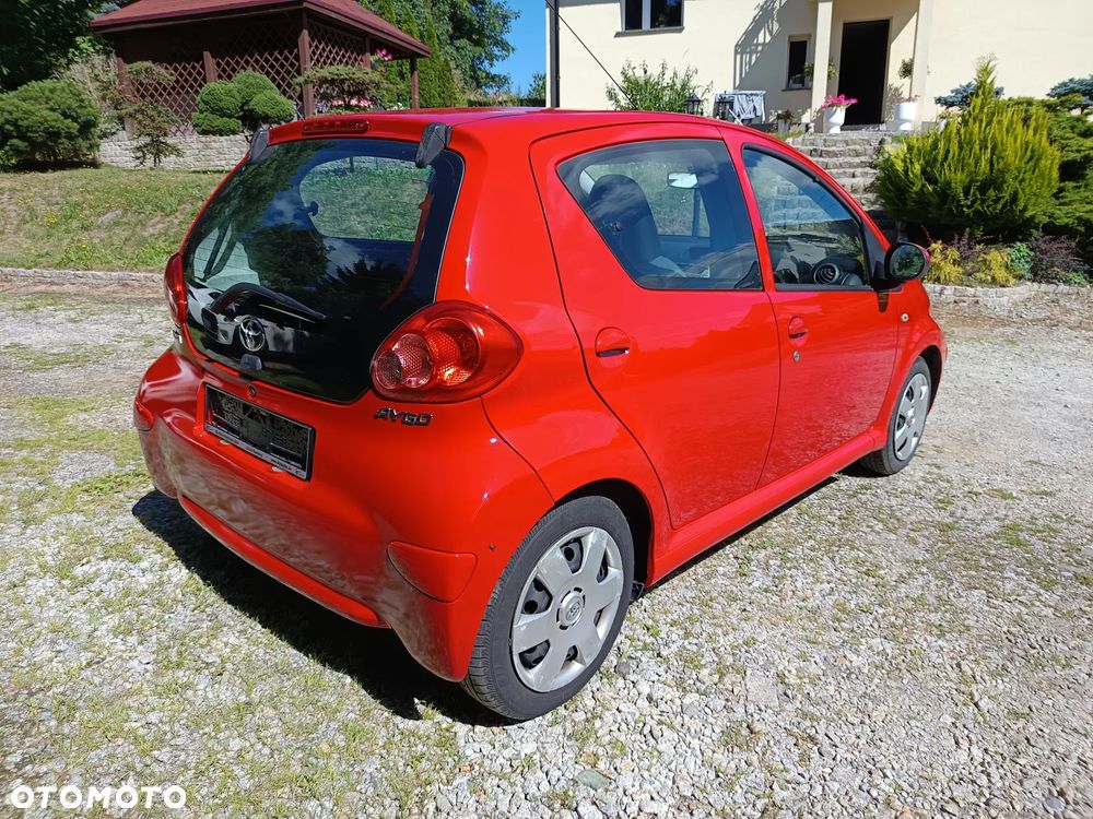 Toyota Aygo Club - 4